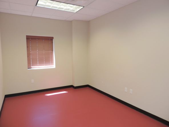 2700 Pepsi Way, Aztec, NM 87410